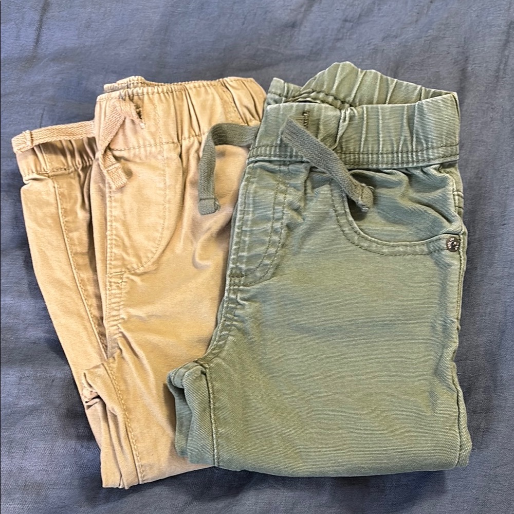 2T Gap Kids Tan and Green chinos bundle